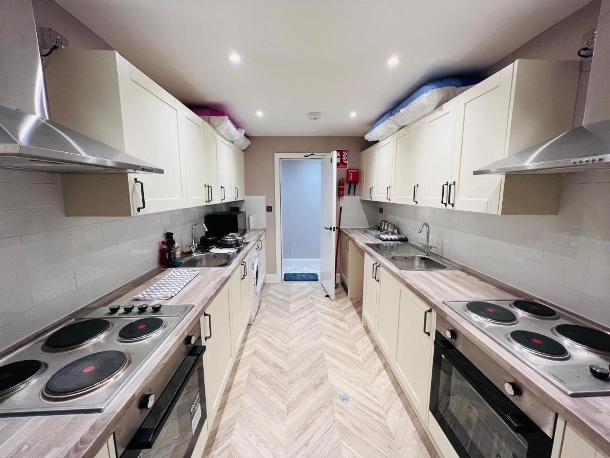Lbt Property Ltd Лондон Екстер'єр фото